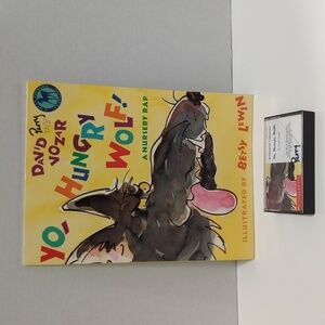 🐢David Vozar Yo, Hungry Wolf Paperback Book w/Cassette Tape - Used